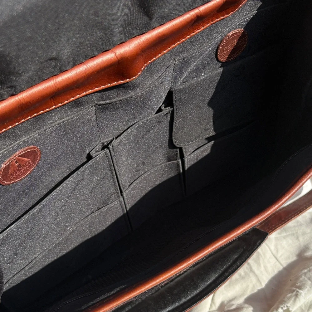 Vintage Avenues America Brown Leather Briefcase/Bag